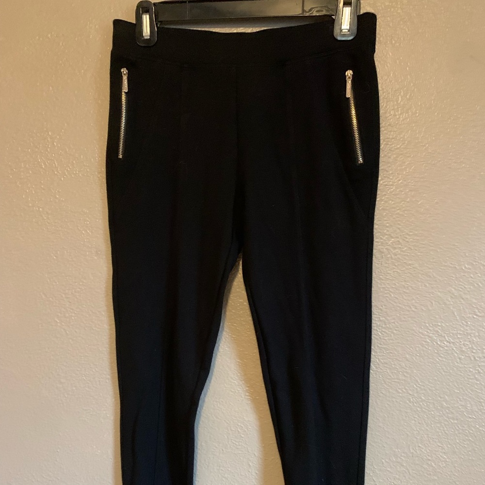 Double welt seams in front, slim fitting, ankle length